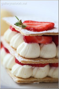 strawberries and cream dessert
