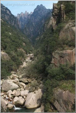 huangshan mountain stream