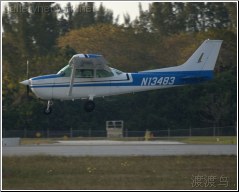 Skyhawk N13483