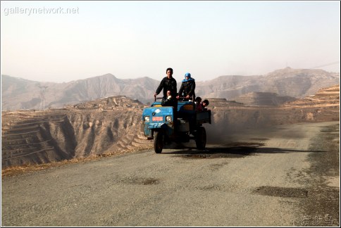 smoky three wheeler