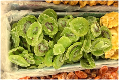 dried kiwi fruit
