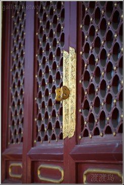 red door gold handle