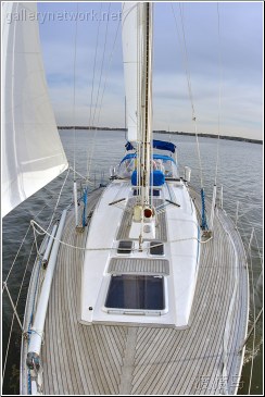 sailboat bow view