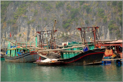 halong fishing village